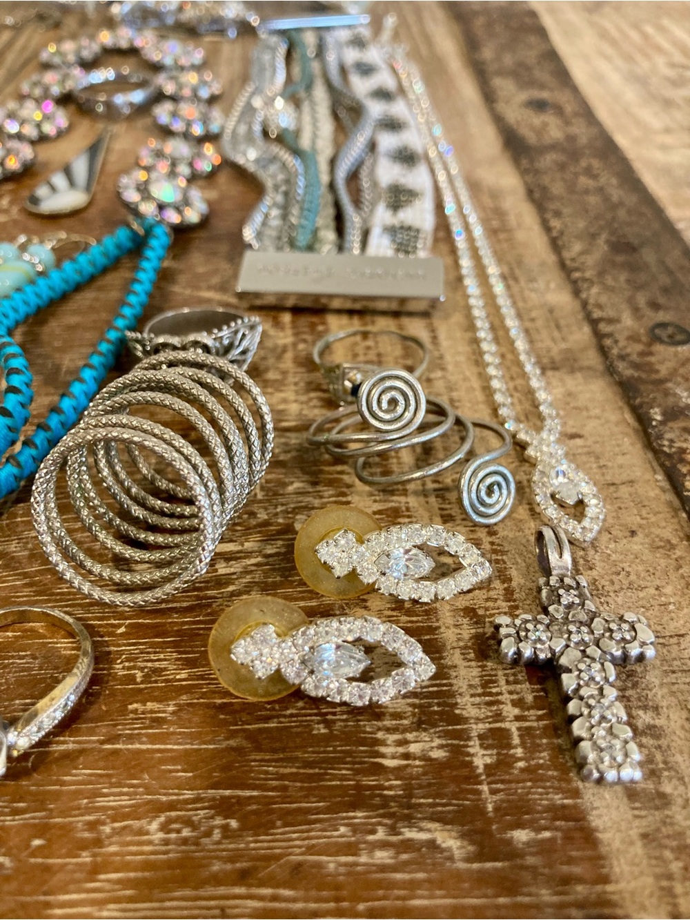 Broken Junk Jewelry Lot for Crafting - Picture 5 of 16
